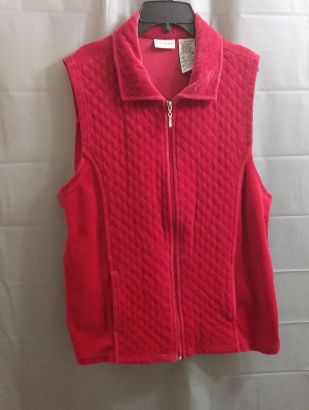 White Stag Quilted Fleece Vest - Bright Red